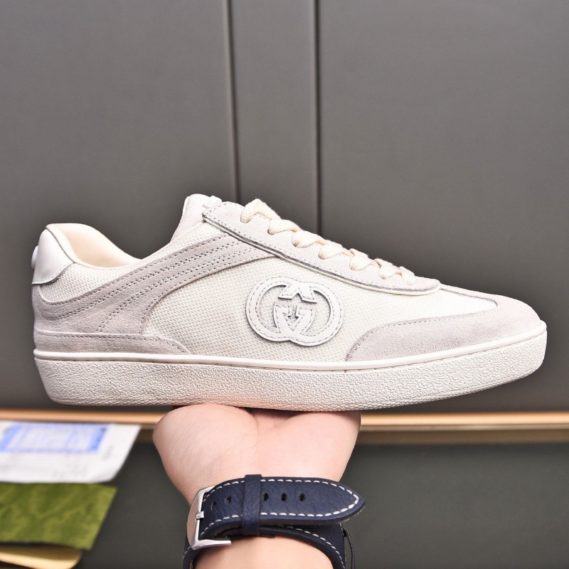 G*u*i casual shoes